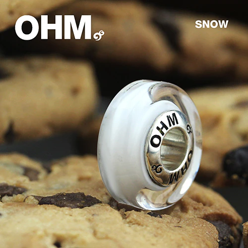 Snow (Retired) - Image 4